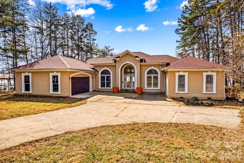 9145 Bringle Ferry Rd, Salisbury, NC, 28146-9544 | Card Image