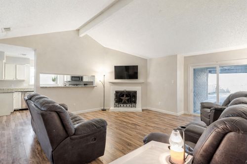 317 Stillmeadow Dr, Garland, TX, 75040-3742 | Card Image