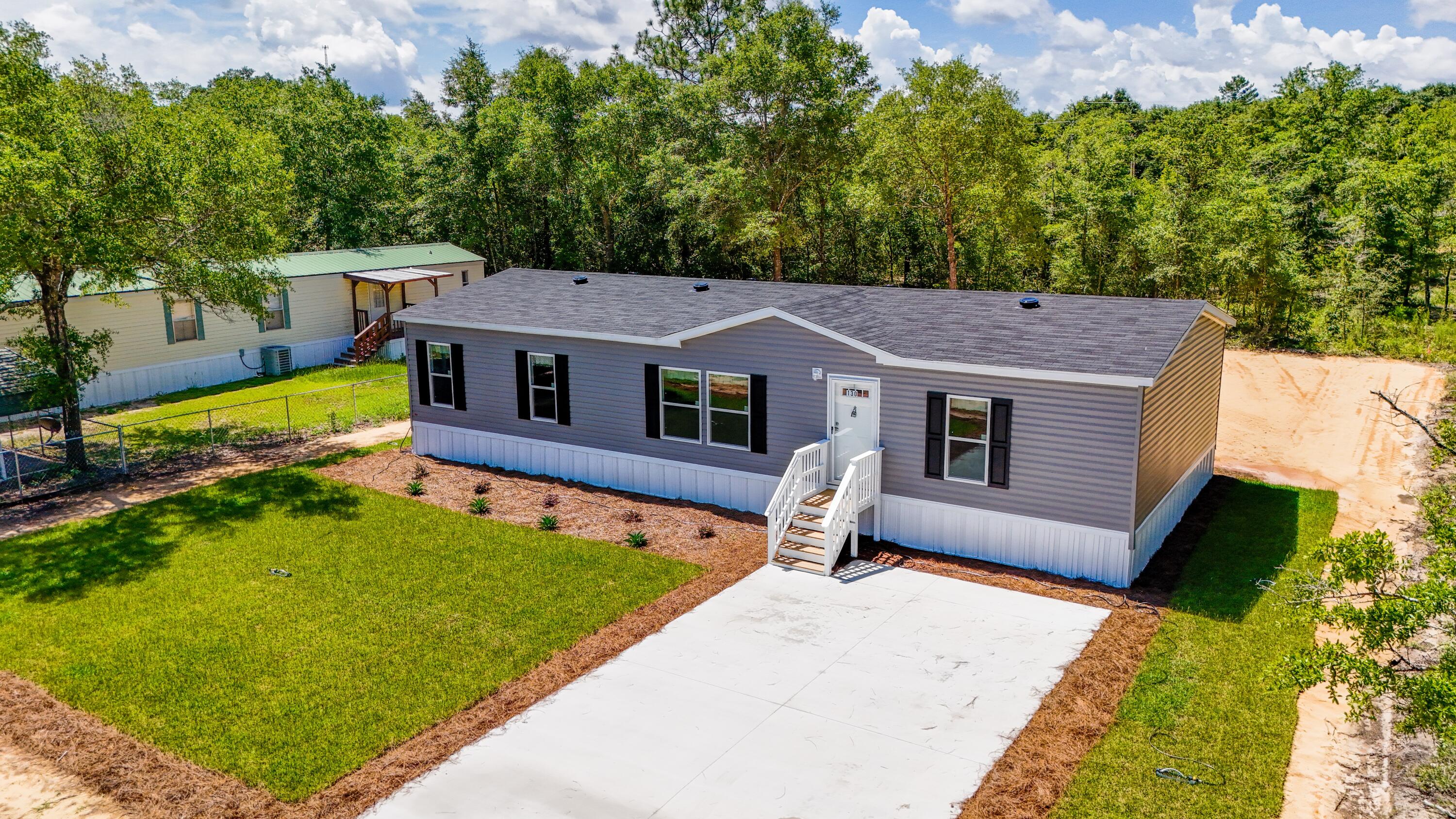 Dogwood Ave, Defuniak Springs, FL 32433