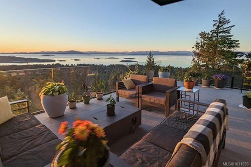 7478 High Ridge Cres, Lantzville, BC, V0R2H0 | Card Image