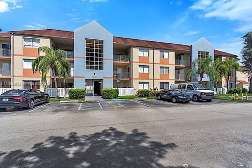 304-18830 Nw 57th Ave, Hialeah, FL, 33015-7013 | Card Image