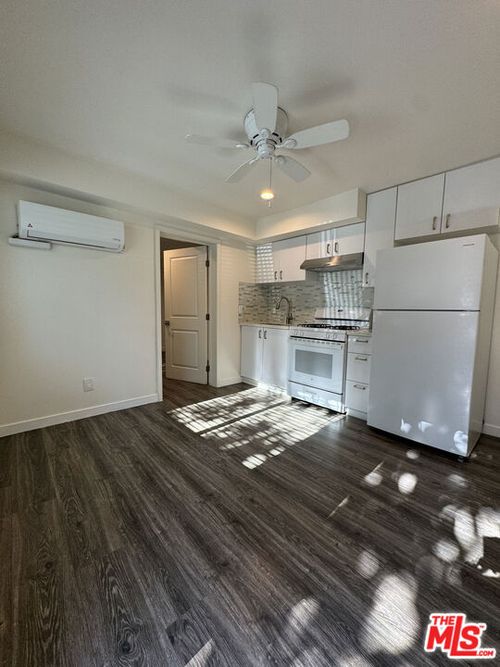 5813 Harold Way, LOS ANGELES, CA, 90028-6604 | Card Image