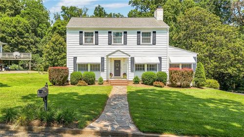 137 Westover Dr, Elkin, NC, 28621-2945 | Card Image