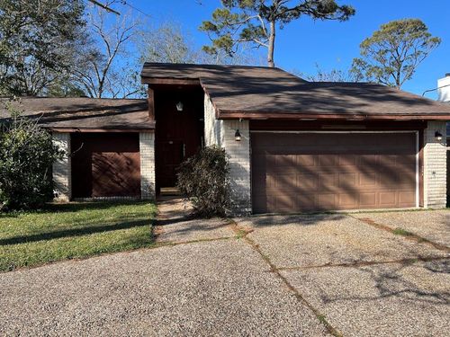 3605 Trailwood Dr, Baytown, TX, 77521-4835 | Card Image