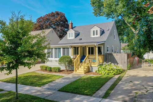 1002 S Wilson Ave, Royal Oak, MI, 48067-5013 | Card Image