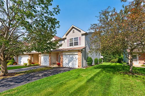 637 Southtowne Dr, Belvidere, IL, 61008-5631 | Card Image