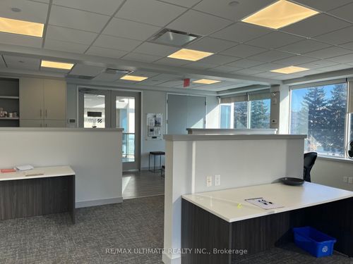 261 Chrislea Rd, Woodbridge, ON, L4L | Card Image