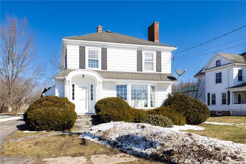 13197 Maple St, Savannah, NY, 13146-9537 | Card Image