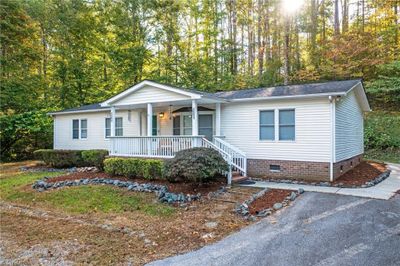 9601 Reynolda Road, House other with 3 bedrooms, 2 bathrooms and null parking in Tobaccoville NC | Image 2