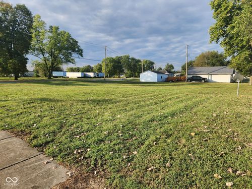 1421 College Ave, Vincennes, IN, 47591-5732 | Card Image