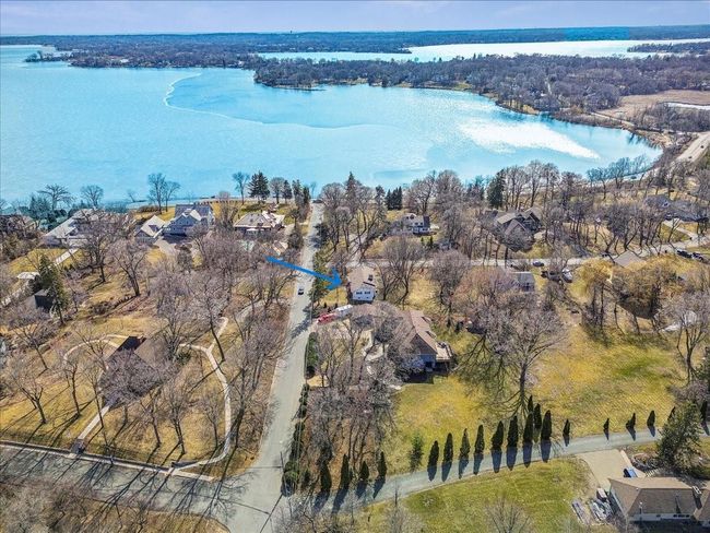 Looking south - note the large yard behind the house. --- 07-DJI_0040-MLS.jpg | Image 7