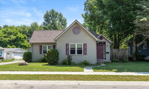221 Adams St, Brownsburg, IN, 46112-1142 | Card Image
