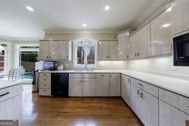 400 Laurel Chase Ct, House other with 5 bedrooms, 6 bathrooms and null parking in Atlanta GA | Image 13