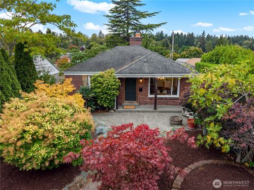 3825 33rd Ave W, Seattle, WA, 98199-1605 | Card Image