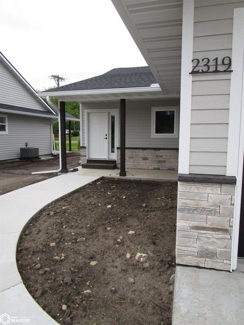 2319 Heritage Lane, Iowa Falls, IA, 50126 | Card Image
