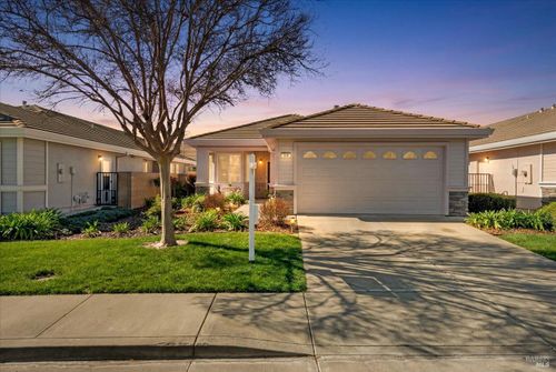 319 Trellis Ln, Vacaville, CA, 95687-3119 | Card Image