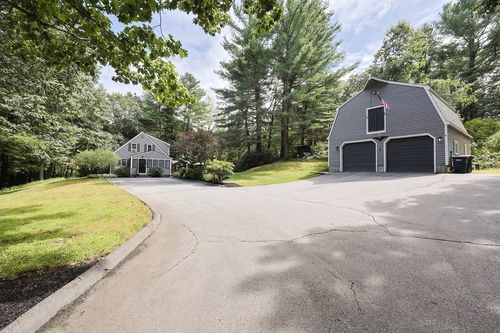 9 T Hall Rd, Charlton, MA, 01507-5208 | Card Image