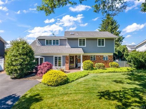 17 Glen Ln, Kings Park, NY, 11754-1303 | Card Image