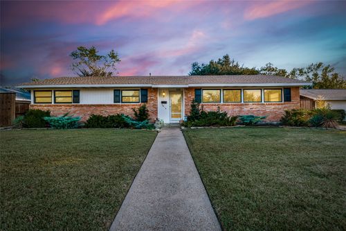 3528 Woodleigh Dr, Dallas, TX, 75229-6029 | Card Image