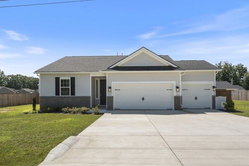 705 Chestnut Bnd, Dickson, TN, 37055-1735 | Card Image