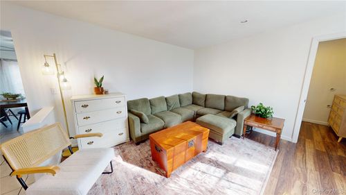 46 Blue Heron Ln, Port Jervis, NY, 12771-3377 | Card Image