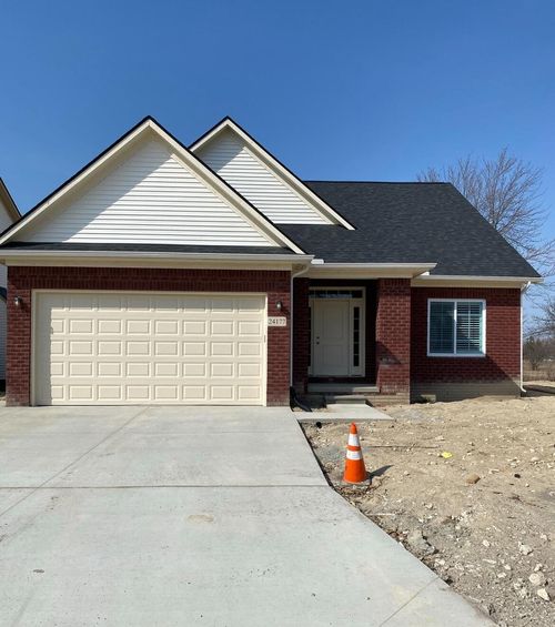 31608 Beaver Cir, New Boston, MI, 48164-8807 | Card Image