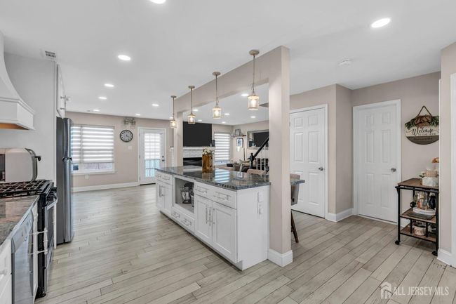 103 Rumford Way, Townhouse with 2 bedrooms, 3 bathrooms and null parking in Manalapan NJ | Image 9