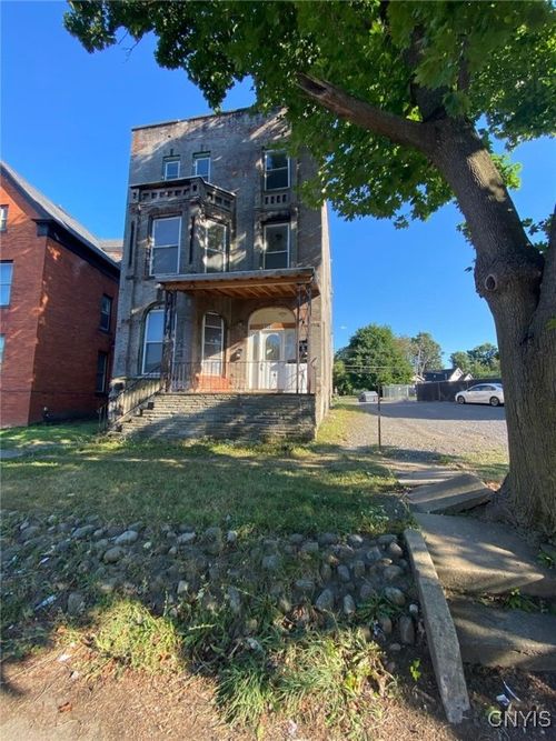 fl-3rd-1003 Park Ave, Utica, NY, 13501-3601 | Card Image