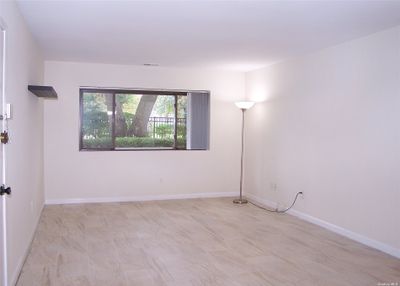 29 - 29 Feller Drive, Condo with 2 bedrooms, 1 bathrooms and 2 parking in Central Islip NY | Image 3