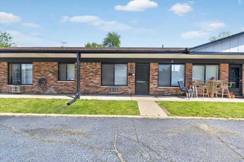 6-151 E Mchattie St, South Lyon, MI, 48178-1815 | Card Image