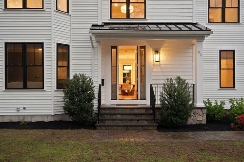 31 Moody St, Chestnut Hill, MA, 02467-1606 | Card Image