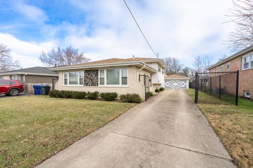 10921 S Nagle Avenue, Worth, IL, 60482 | Card Image