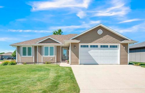 301 30th St, Milford, IA, 51351-1235 | Card Image