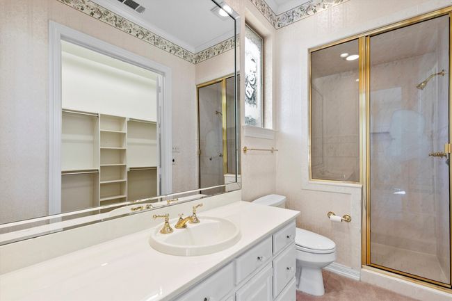 Look at the size of this secondary bath! You will get lost in the closet! | Image 38
