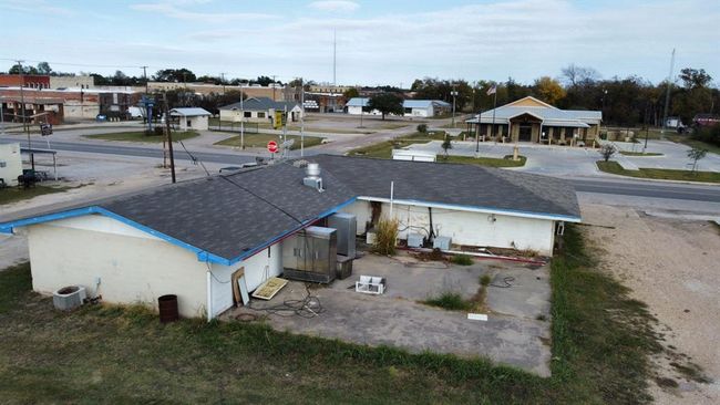 201 S 5 Th St, Home with 0 bedrooms, 0 bathrooms and null parking in Rosebud TX | Image 4