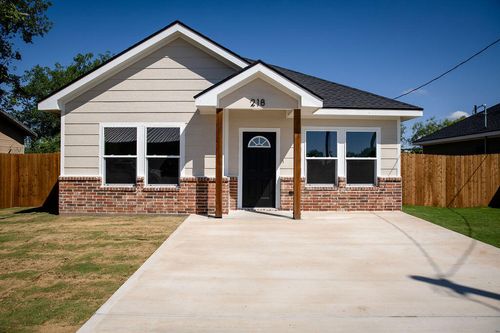 218 W 27th St, San Angelo, TX, 76903-2543 | Card Image