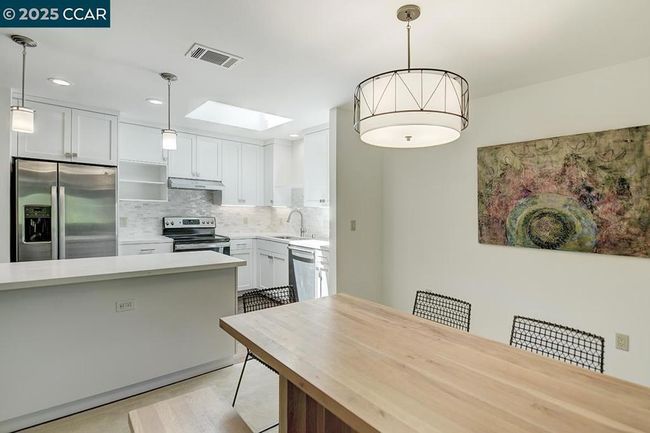 APT-1 - 1201 Leisure Ln, Condo with 2 bedrooms, 1 bathrooms and 1 parking in Walnut Creek CA | Image 7