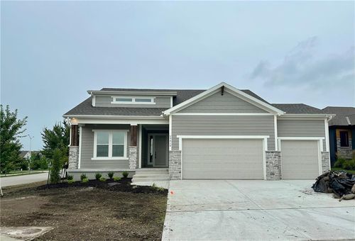 17412 Richards St, Overland Park, KS, 66221-2643 | Card Image
