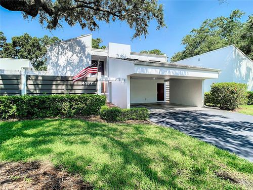 4137 Northmeadow Cir, TAMPA, FL, 33618-2724 | Card Image