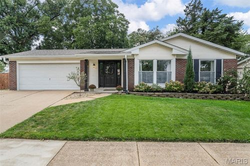 4508 Frederickton Ct, Saint Louis, MO, 63128-3036 | Card Image