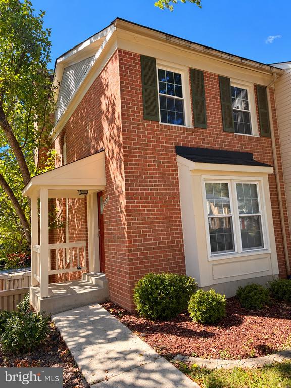 Residential Lease in MONTGOMERY VILLAGE