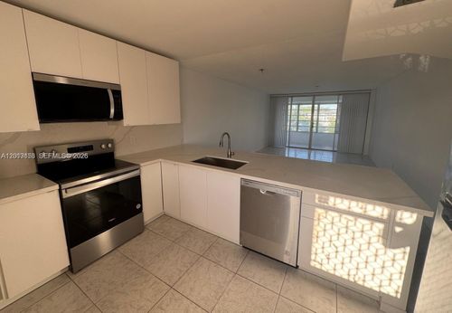 a329-1304 Ne 191st St, Miami, FL, 33179-4097 | Card Image