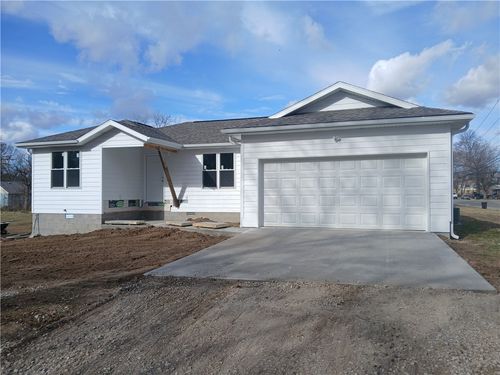 100 W 7th St, Green Forest, AR, 72638-3792 | Card Image