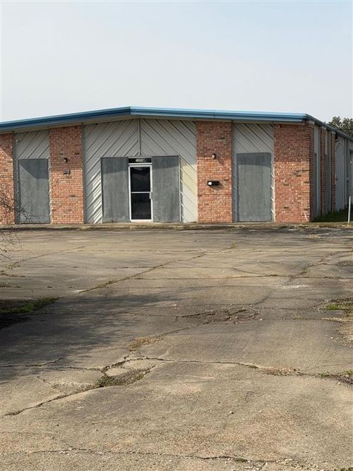 1300 Rosteet Street, Lake Charles, LA, 70601 | Card Image