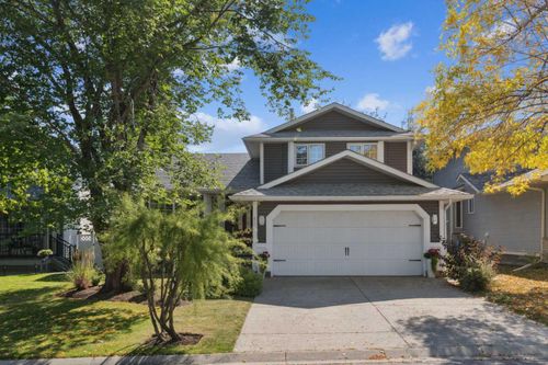 41 Shannon Cir Sw, Calgary, AB, T2Y2K4 | Card Image