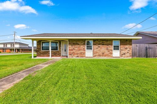 1152 W Camellia Dr, Thibodaux, LA, 70301-3931 | Card Image