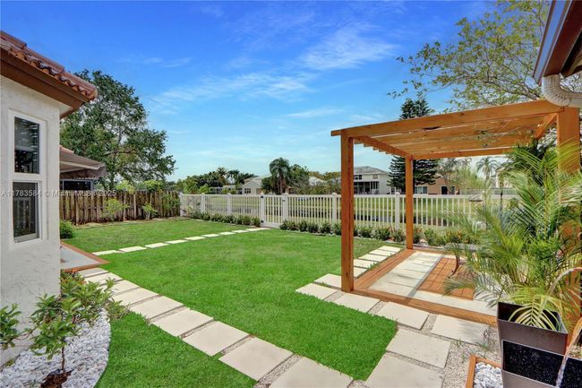 5511 Nw 51 St Ave, House other with 3 bedrooms, 3 bathrooms and null parking in Coconut Creek FL | Image 27