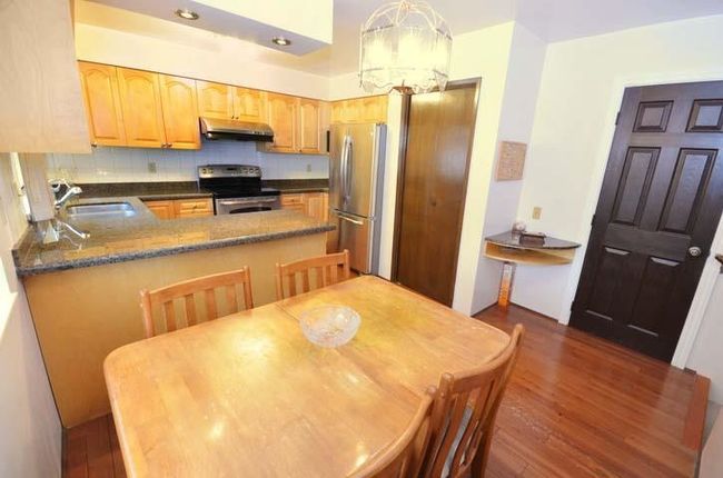 7551 Barkerville Crt, House other with 3 bedrooms, 3 bathrooms and 2 parking in Richmond BC | Image 15