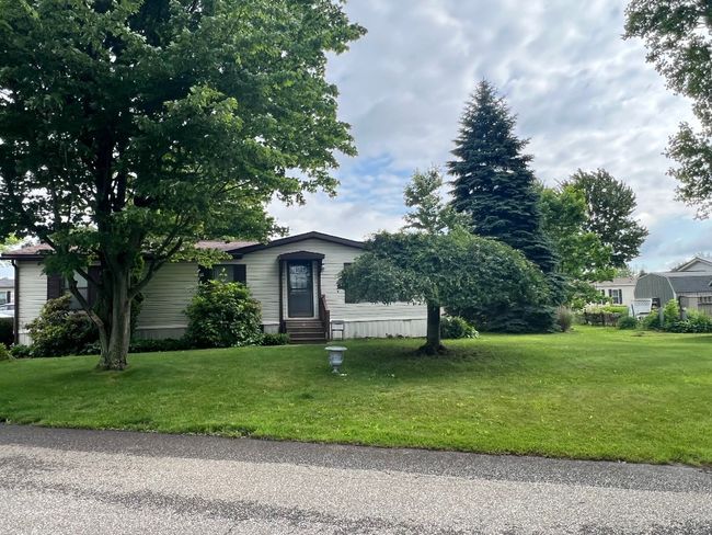 8235 Willow Glen Trail, House other with 2 bedrooms, 2 bathrooms and null parking in Erie PA | Image 17