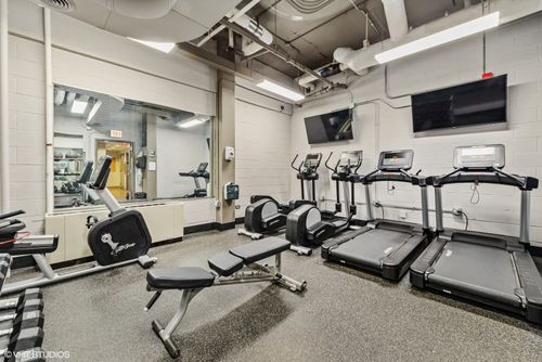 305-1850 N Clark Street, Chicago, IL, 60614 | Card Image